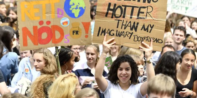 Jugendliche an einem Klimastreik in Zürich – kommt bald zum nationalen Klima-Generalstreik? (Symbolbild) Klimastreik in Zürich