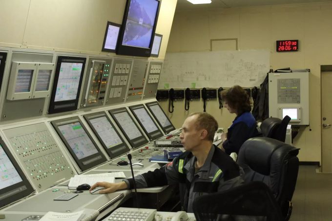Ein Blick in den Kontrollraum des Kernkraftwerk Akademik Lomonossow. Kernkraftwerk Akademik Lomonossow