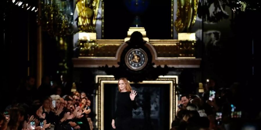 Stella McCartney nach ihrer Show in der Garnier-Oper