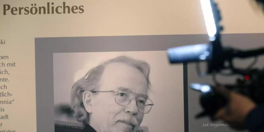 Erinnerungen an Walter Kempowski. Foto: Bernd Wüstneck/dpa-Zentralbild/dpa