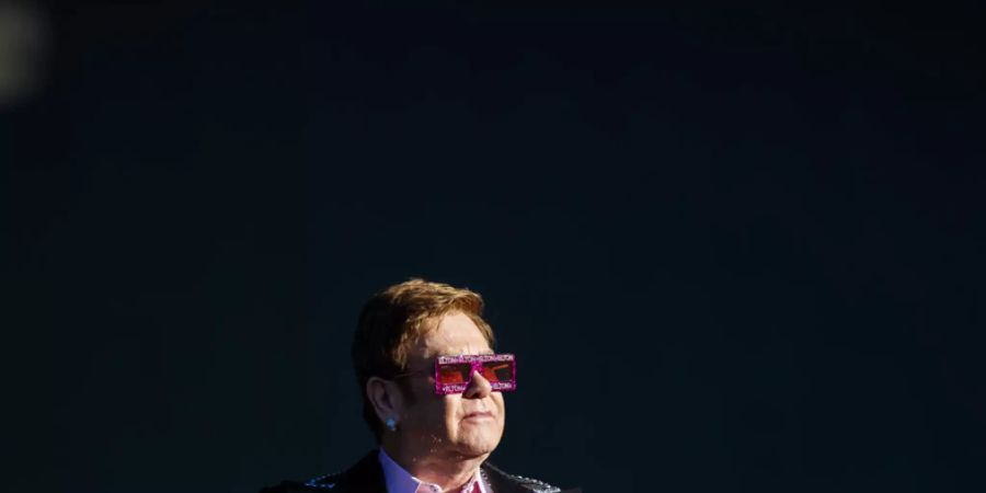 Elton John will noch einmal «goodbye» sagen: Am 6. Oktober 2020 gibt er im Zürcher Hallenstadion sein letztes Schweizer Konzert.