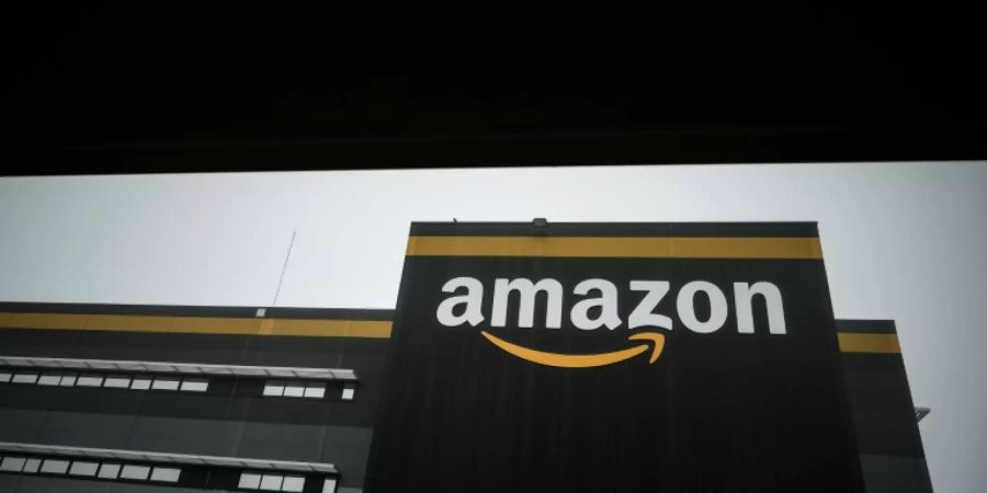 Hohe Ausgaben schmälern Amazons Gewinn