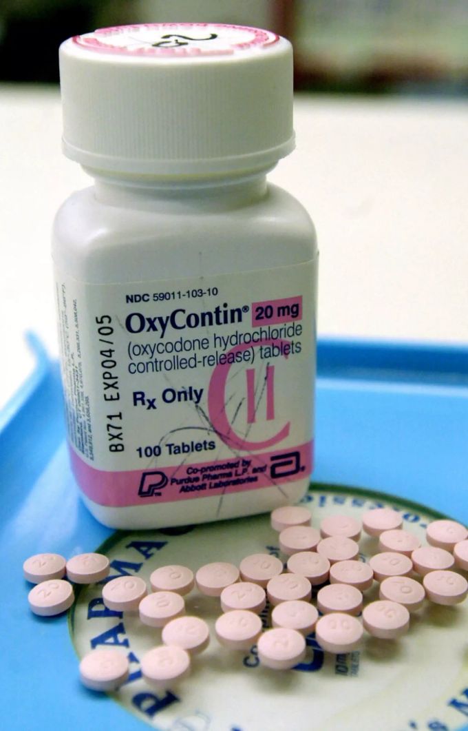 Über 76 Milliarden Tabletten wurden innerhalb von sechs Jahren in die Staaten geliefert. Sucht Drogen USA
