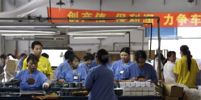 Starker November - Chinas Industrieproduktion legt stärker zu