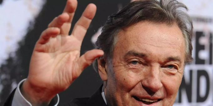 Prag - Letzte Ruhestätte für Karel Gott auf Malvazinky-Friedhof