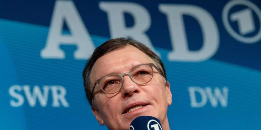 Volker Herres kündigt ein eigenständiges Streaming-Angebot an. Foto: Peter Kneffel/dpa