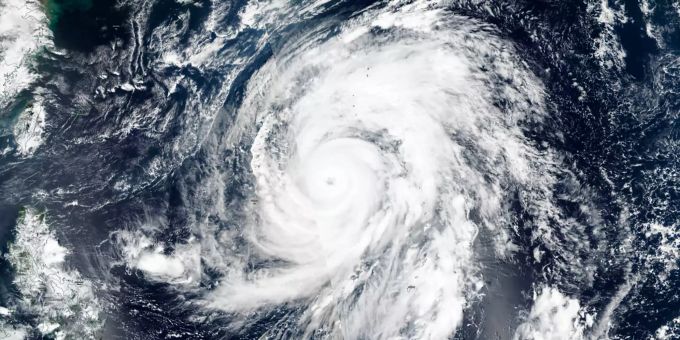 Dieses von der NASA zur Verfügung gestellte Satellitenfoto zeigt den Taifun «Hagibis», der sich Japan nähert. wetter taifun japan