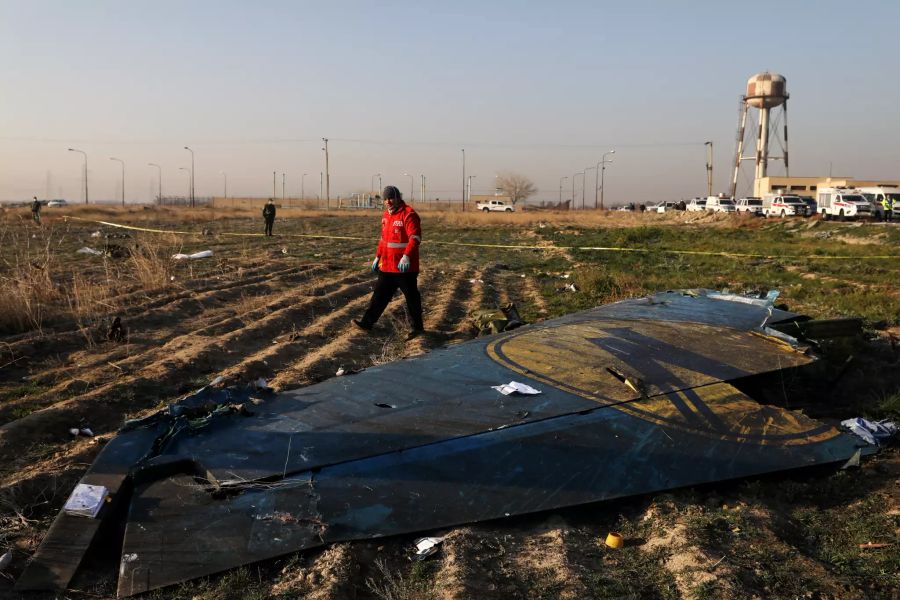 Eine ukrainische Passagiermaschine ist in der Nähe des Imam-Chomeini-Flughafens der iranischen Hauptstadt Teheran abgestürzt.