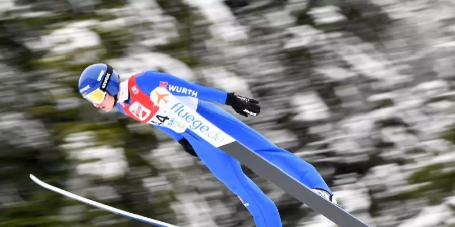 Manuel Faisst wurde in Val di Fiemme disqualifiziert. Foto: Barbara Gindl/APA/dpa