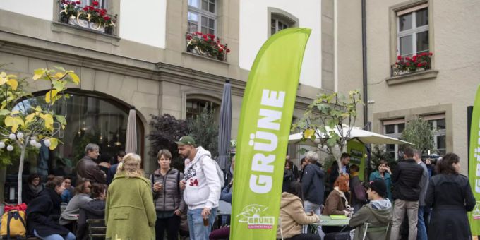 Die Grünen feiern einen historischen Wahlsieg. wahl klimapolitik