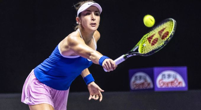 Belinda Bencic im Einsatz gegen Ashleigh Barty. Belinda Bencic