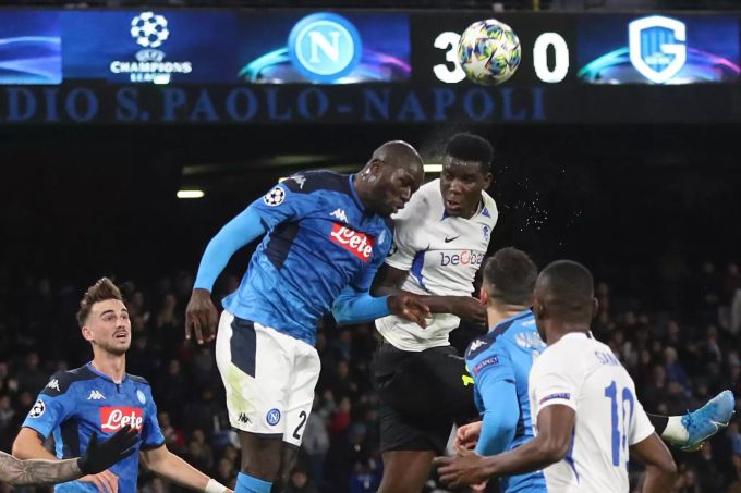 Kalidou Koulibaly könnte das Himmelblau von Napoli gegen das Dunkelblau von Chelsea tauschen. SSC Napoli