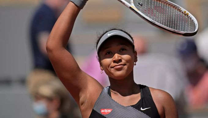 Naomi Osaka schafft es als bestbezahlte Frau auf Platz zwölf der Forbes-Liste. Naomi Osaka