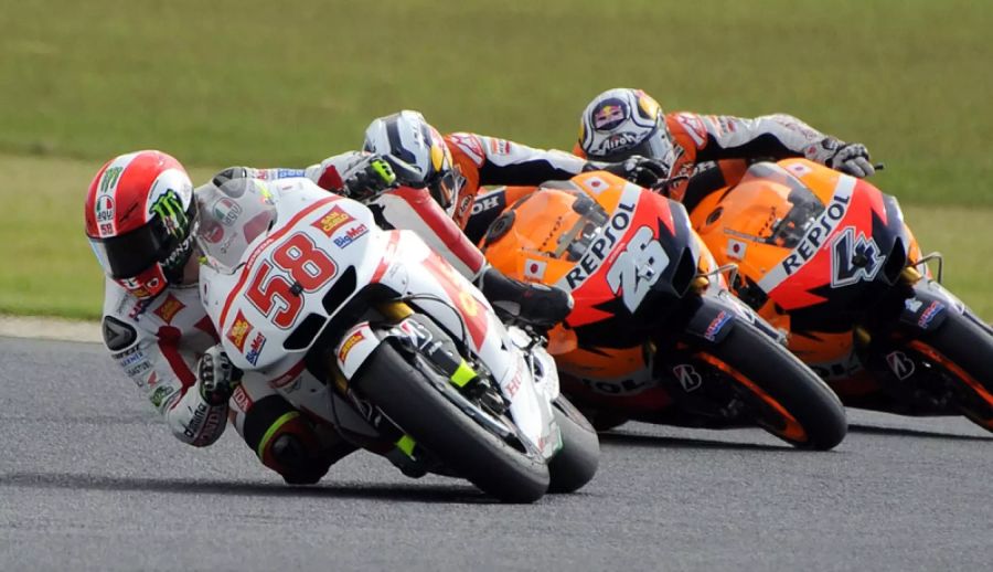 Marco Simoncelli (†24) wurde beim Malaysien-GP am 23. Oktober 2011 von Colin Edwards und Valentino Rossi überrollt und tödlich verletzt.