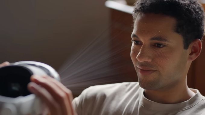 Praktisch wie bei Face ID kann die Vision Pro auch Gesichter scannen. Apple Vision Pro