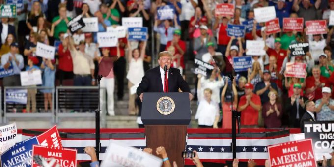 US-Präsident Donald Trump spricht während einer Wahlkampfveranstaltung in Pennsylvania. Donald Trump