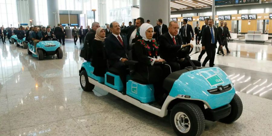 Recep Tayyip Erdogan im neuen Flughafen in Istanbul.