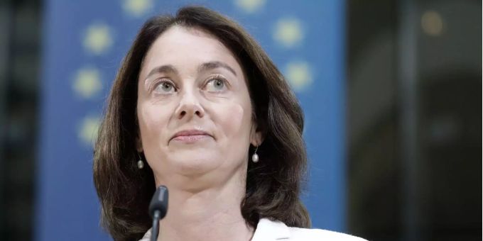 Die deutschte Bundesjustizministerin Katarina Barley wird im Willy-Brandt-Haus in Berlin als SPD-Spitzenkandidatin für die Europawahl 2019 vorgestellt. Die deutschte Bundesjustizministerin Katarina Barley wird im Willy-Brandt-Haus in Berlin als SPD-Spitzenkandidatin für die Europawahl 2019 vorgestellt.