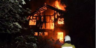 Maschwanden ZH - Brand in einem Einfamilienhaus verursacht Schaden