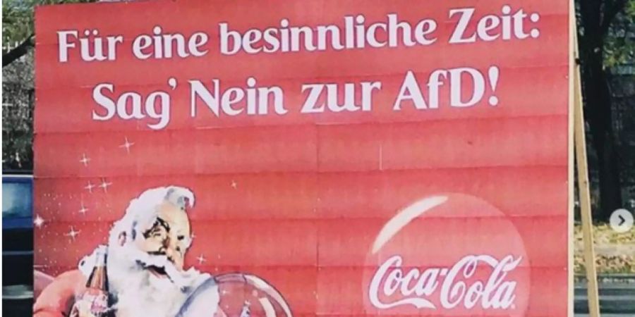 Ein gefälschtes Plakat von Coca-Cola sorgt für hitzige Diskussionen.