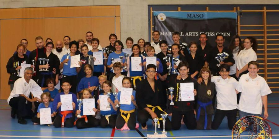 Gruppenfoto vom Swiss Martial Arts Open