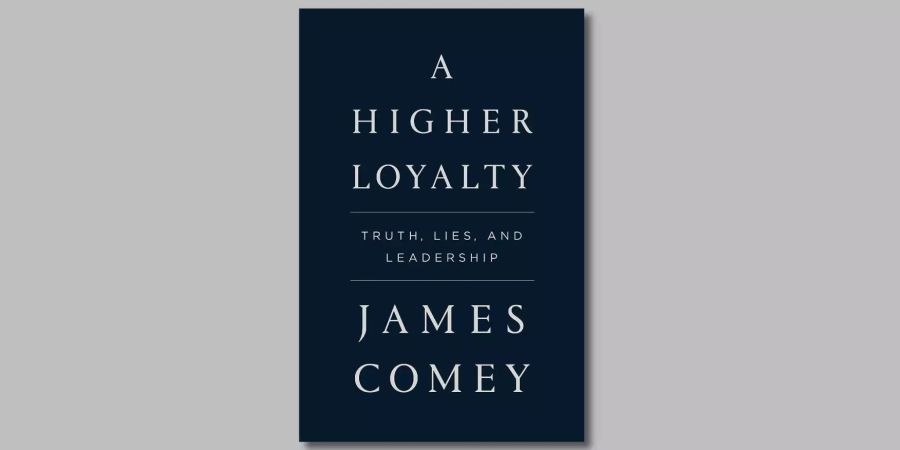 Das Buch «A Higher Loyalty: Truth, Lies and Leadership» («Grösser als das Amt: Auf der Suche nach der Wahrheit - der Ex-FBI-Direktor klagt an») soll am Dienstag erscheinen.