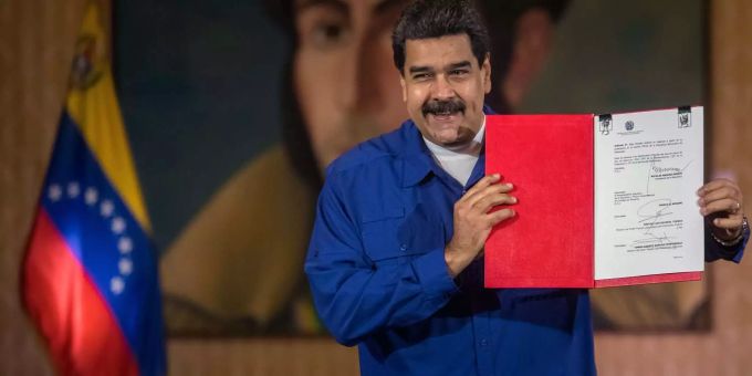 Präsident Maduro will sich im Mai für weitere sieben Jahre wählen lassen. Präsident Maduro will sich im Mai für weitere sieben Jahre wählen lassen.