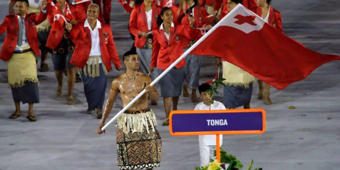 Pita Taufatofua vertrat Tonga bereits vor zwei Jahren an den Sommerspielen. Pita Taufatofua vertrat Tonga bereits vor zwei Jahren an den Sommerspielen.