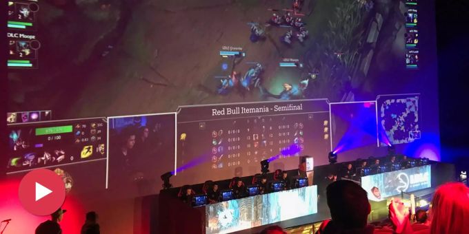 eSports-Turnier in Luzern - Gamen auf der grössten Schweizer Leinwand