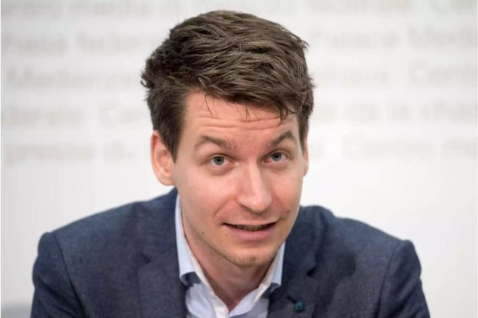 Pascal Vuichard ist Vize-Präsident der GLP Schweiz und Mitglied der Schweizerischen Offiziersgesellschaft (SOG). Pascal Vuichard ist Vize-Präsident der GLP Schweiz.