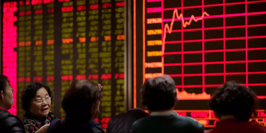 Die erneuten heftigen Kursverluste an der Wall Street machen sich auch in China stark bemerkbar.