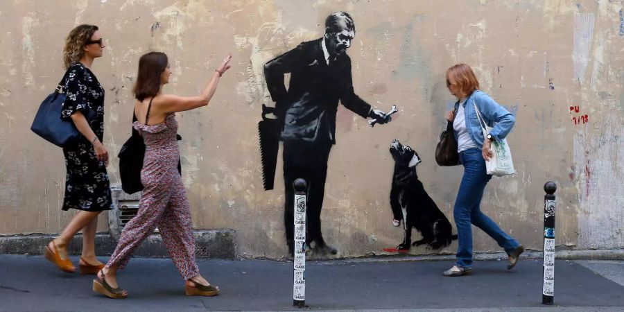 Neue Graffitis von Banksy sind in Paris aufgetaucht.