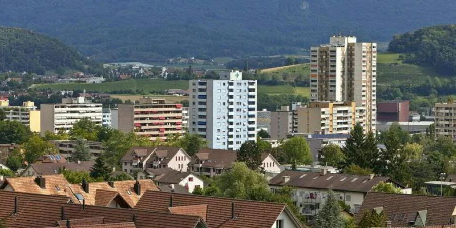 In Spreitenbach AG ist im Februar 2022 ein 74-jähriger Deutscher getötet worden. Der mutmassliche Täter muss sich vor dem Bezirksgericht Baden verantworten. (Archivbild)