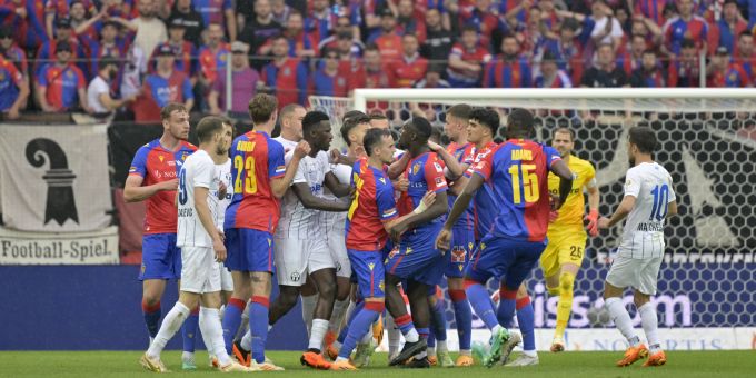 Der Klassiker zwischen dem FC Basel und dem FC Zürich entgleist am Schluss völlig. FC Basel