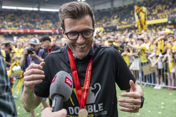 Raphael Wicky feiert mit YB das Double. Raphael Wicky YB Cup-Final