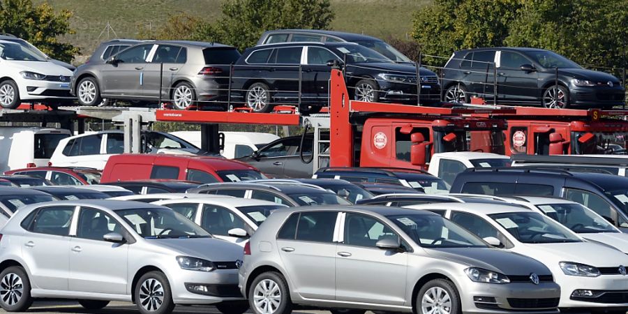 Im Gebrauchtwagenmarkt zeichnet sich laut dem Vergleichsdienst Comparis eine leichte Entspannung ab: Die Preise für Occasionen fielen im ersten Quartal 2023 um durchschnittlich sechs Prozent im Vergleich zum Vorquartal. (Archivbild)