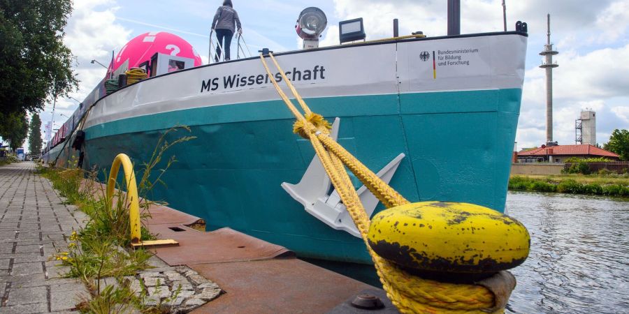 Die «MS Wissenschaft» liegt in Haldensleben in Sachsen-Anhalt.