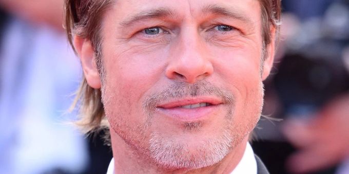 Brad Pitt soll sich einem älteren Nachbarn gegenüber überaus grosszügig gezeigt haben. brad pitt