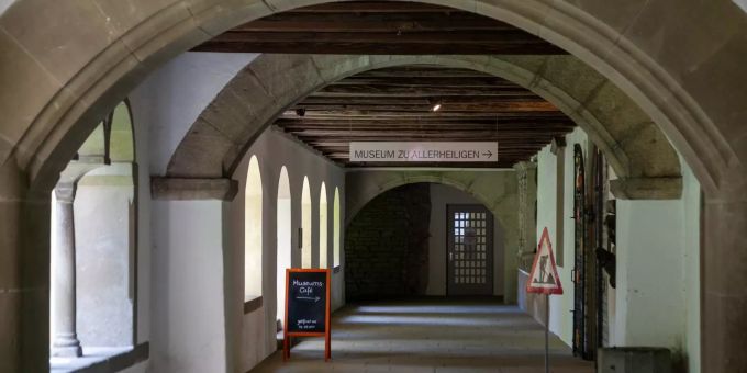 Der Eingang zum Museum zu Allerheiligen in Schaffhausen. Der Eingang zum Museum zu Allerheiligen in Schaffhausen.