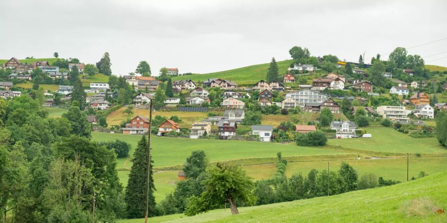 Blick auf die Gemeinde Oberhelfenschwil.