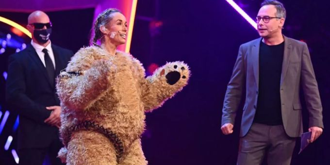 «The Masked Singer»: Annemarie Carpendale. The Masked Singer