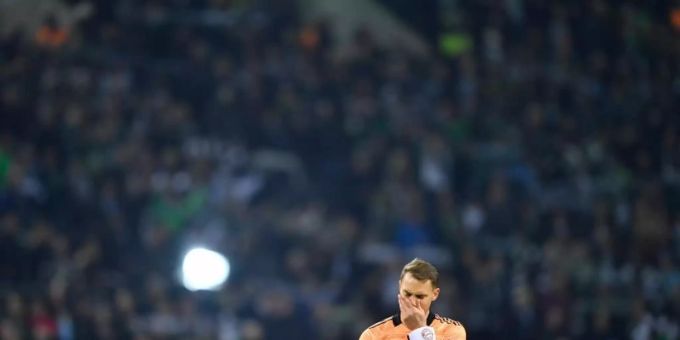 Bayern-Torhüter Manuel Neuer fordert nach der Klatsche in Gladbach eine Reaktion. Foto: Marius Becker/dpa Bayern-Torhüter Manuel Neuer fordert nach der Klatsche in Gladbach eine Reaktion. Foto: Marius Becker/dpa