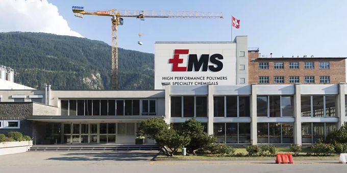 Bei Ems-Chemie sank der Umsatz von Januar bis Juni um 8,1 Prozent auf 1,09 Milliarden Franken. (Archivbild) Ems