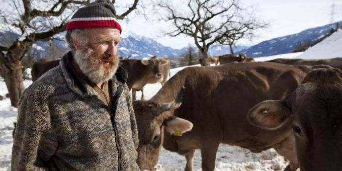 In der Schweiz ist jede/r dritte Erwerbstätige über 50. Besonders lange im Beruf arbeitet man in der Land- und Forstwirtschaft, nämlich im Schnitt fast bis zum 68. Geburtstag. (Symbolbild). Erwerbsbevölkerung