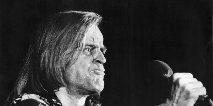 Klaus Kinski ist für seine Cholerik mindestens genauso berühmt wie für seine Filme. Foto: Bertram/dpa Klaus Kinski