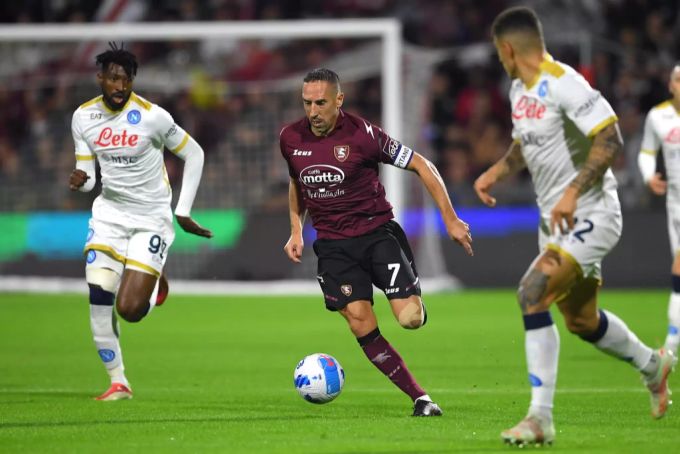 Franck Ribéry im Spiel zwischen US Salernitana und Napoli. US Salernitana