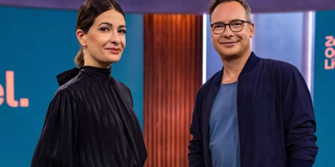 Linda Zervakis und Matthias Opdenhövel sind seit September mit ihrem Journal auf Sendung. ProSieben