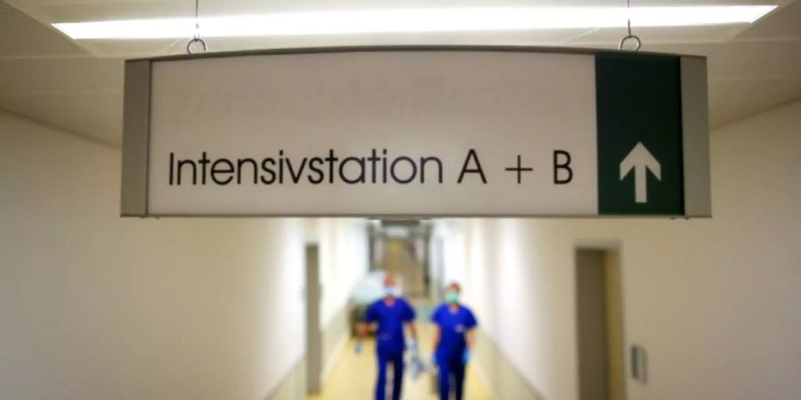 Intensivstation eines Krankenhauses