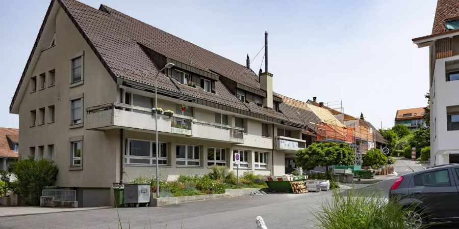 Die Gemeindeverwaltung Arisdorf an der Mitteldorfstrasse.