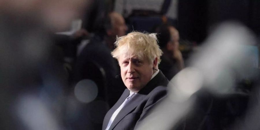 Boris Johnson, Premierminister von Grossbritannien, spricht während eines Interviews auf dem Parteitag der Konservativen. Foto: Peter Byrne/PA Wire/dpa
